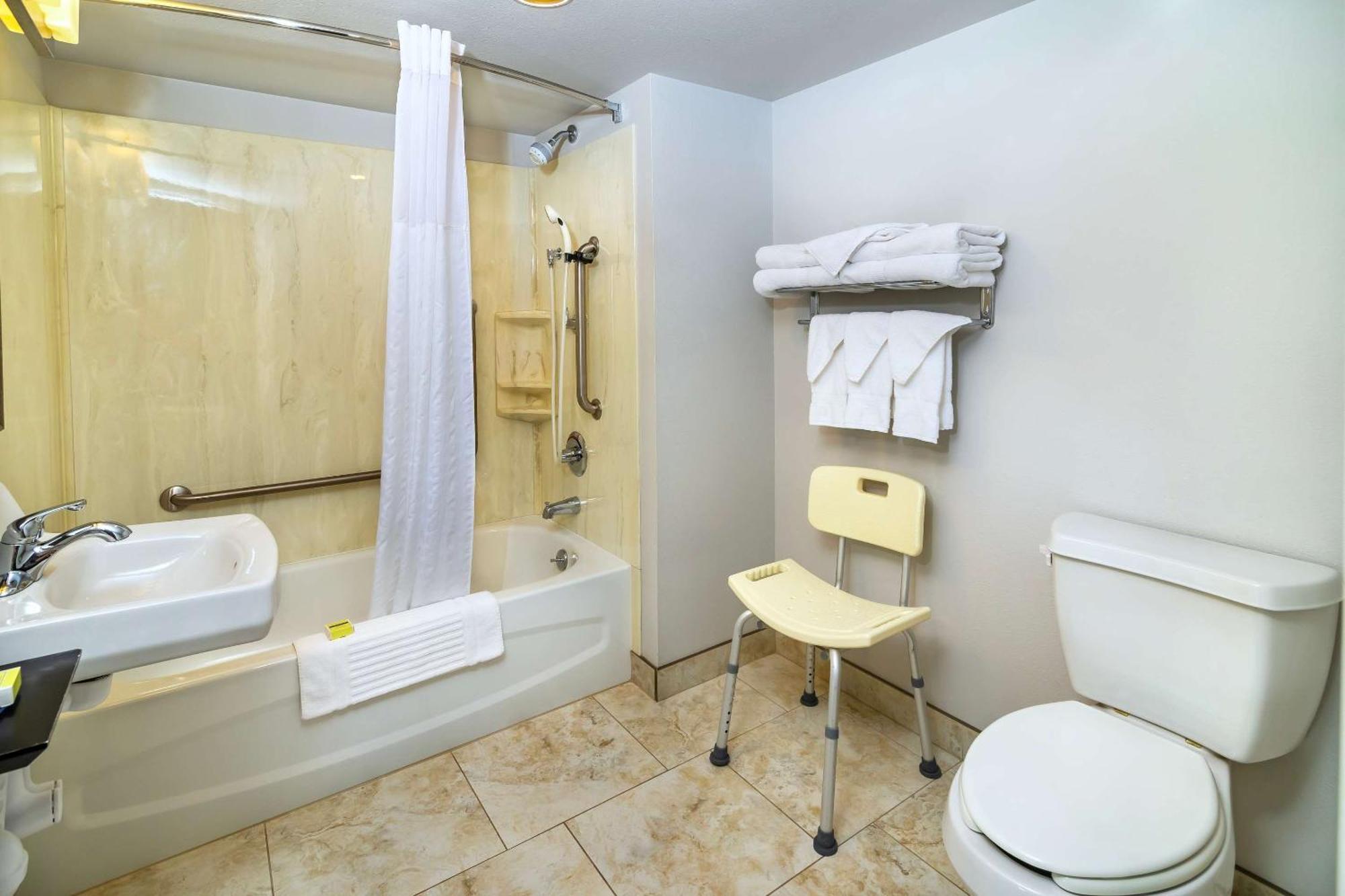 Comfort Inn & Suites Moose Jaw Exteriér fotografie